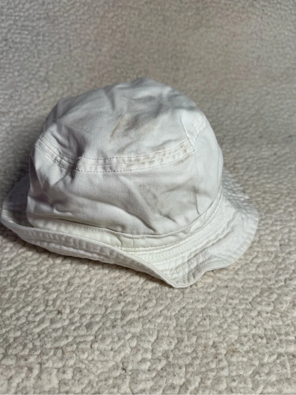 adidas White Bucket Hat with Black Trefoil Logo